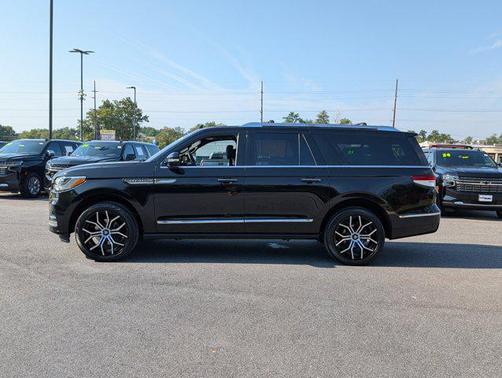 2023 Lincoln Navigator Reserve