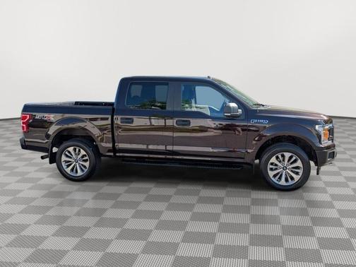 MAGMA RED 2018 Ford F-150 XL