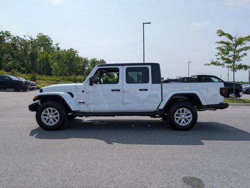 2023 Jeep Gladiator Sport S