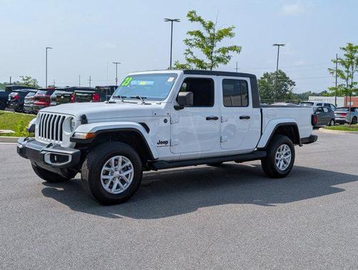 2023 Jeep Gladiator Sport S