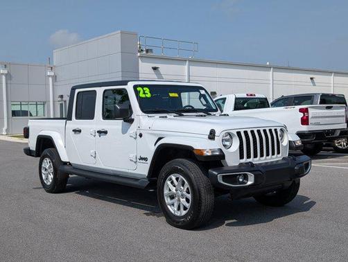 2023 Jeep Gladiator Sport S