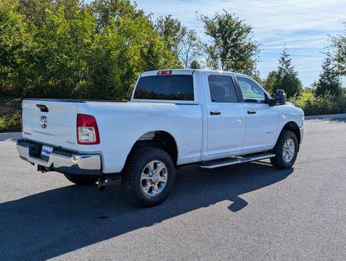 2023 RAM 2500 Big Horn Crew Cab 4x4 6'4' Box