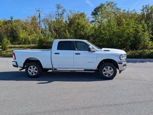 2023 RAM 2500 Big Horn Crew Cab 4x4 6'4' Box
