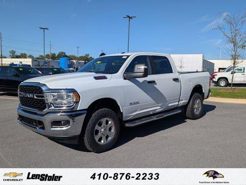 2023 RAM 2500 Big Horn Crew Cab 4x4 6'4' Box