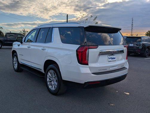 2024 GMC Yukon SLT