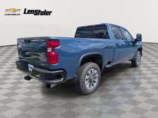 Lakeshore Blue Metallic 2026 Chevrolet Silverado 2500 Custom