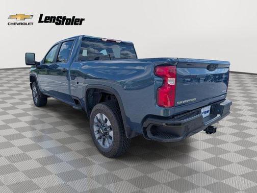 Lakeshore Blue Metallic 2026 Chevrolet Silverado 2500 Custom