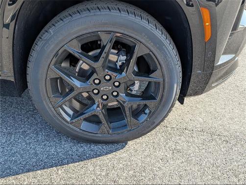 Mosaic Black Metallic 2026 Chevrolet Traverse RS