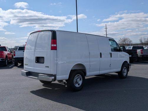 2025 Chevrolet Express 2500 RWD 2500 Regular Wheelbase WT