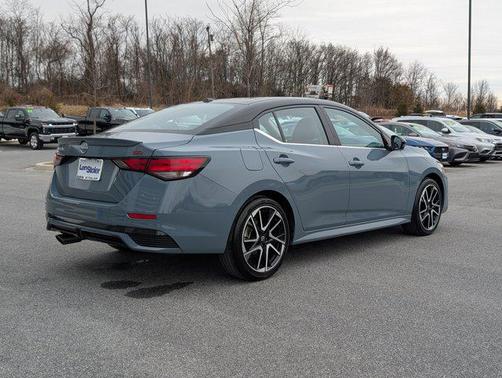 2025 Nissan Sentra SR