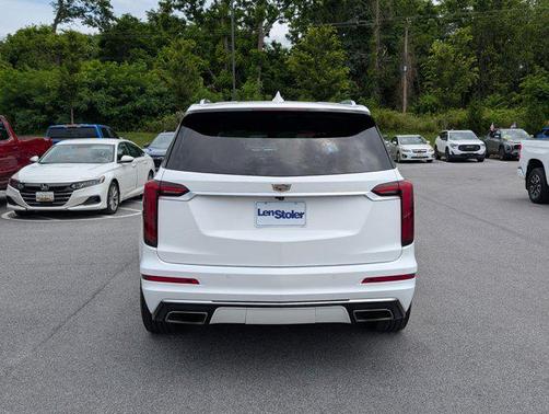2021 Cadillac XT6 Premium Luxury FWD