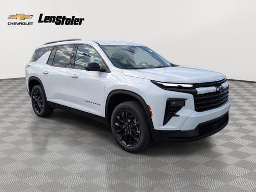Summit White 2026 Chevrolet Traverse LT