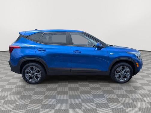 Neptune Blue 2024 Kia Seltos LX