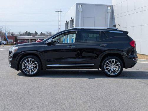 2023 GMC Terrain Denali