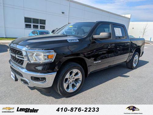 Diamond Black Crystal Pearlcoat 2022 RAM 1500 Big Horn/Lone Star