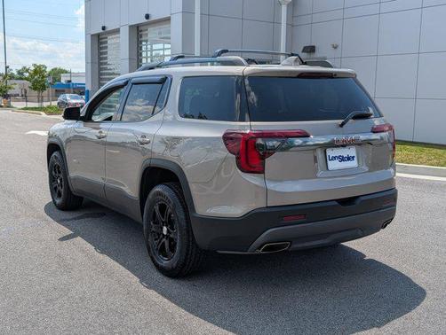 2023 GMC Acadia AWD AT4