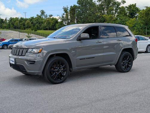 2021 Jeep Grand Cherokee Laredo