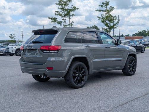 2021 Jeep Grand Cherokee Laredo