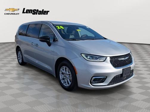 Silver Mist Clearcoat 2024 Chrysler Pacifica Touring L