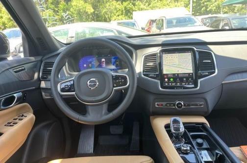 Platinum Gray Metallic 2024 Volvo XC90 Recharge Plug-In Hybrid T8 Ultimate Bright Theme 7-Seater