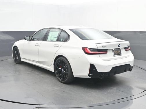 Alpine White 2026 BMW 330 i NA