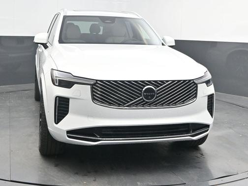 2026 Volvo XC90 B6 Ultra 7-Seater