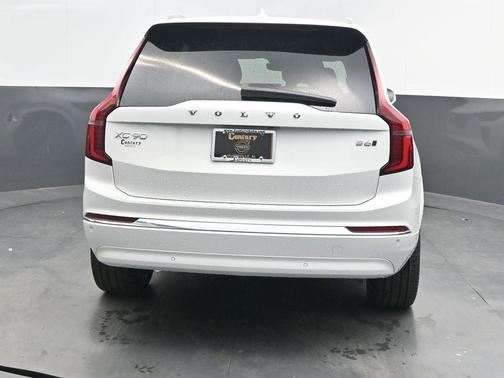 2026 Volvo XC90 B6 Ultra 7-Seater