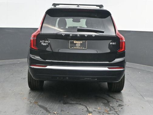 2026 Volvo XC90 B5 Core