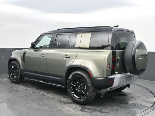 2025 Land Rover Defender P400 S