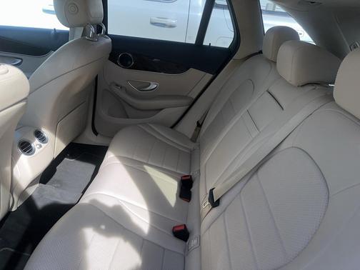 2021 Mercedes-Benz GLC 300 Base