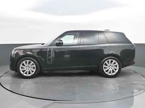 Santorini Black 2025 Land Rover Range Rover P400 SE