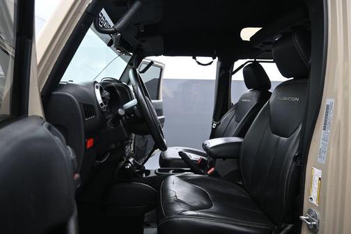 Mojave Sand Clearcoat 2016 Jeep Wrangler Unlimited Rubicon