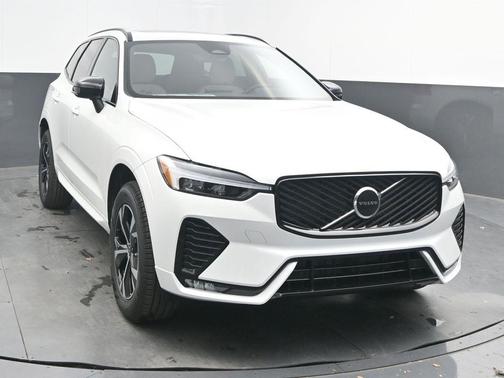 2026 Volvo XC60 B5 Core