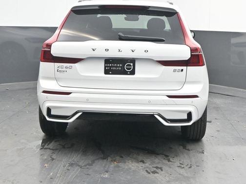 2026 Volvo XC60 B5 Core