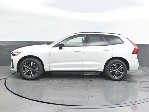 2026 Volvo XC60 B5 Core