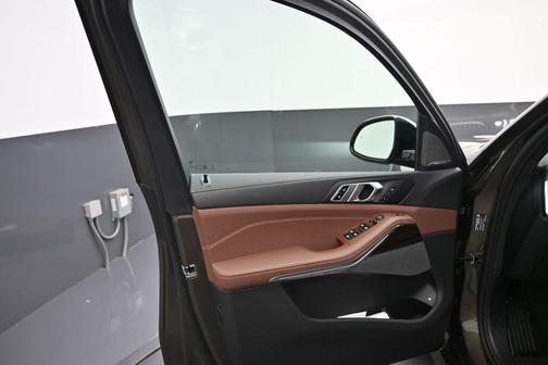 Green Metallic 2026 BMW X5 PHEV xDrive50e