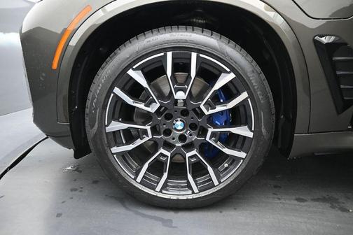 Green Metallic 2026 BMW X5 PHEV xDrive50e