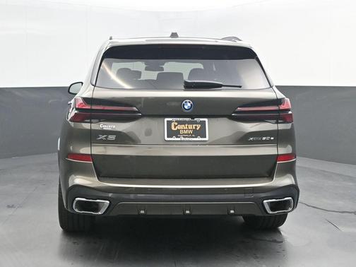Green Metallic 2026 BMW X5 PHEV xDrive50e