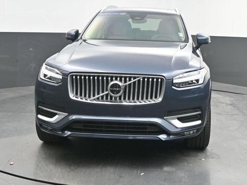 2024 Volvo XC90 B6 Plus Bright Theme 7-Seater