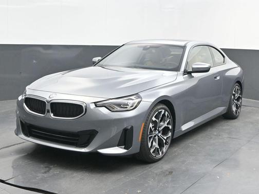 2025 BMW 230 i
