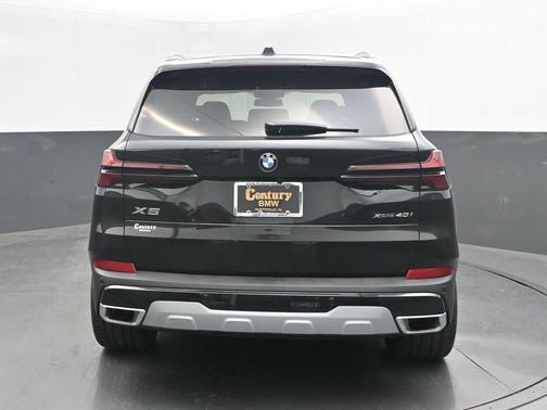 Black Sapphire Metallic 2026 BMW X5 xDrive40i