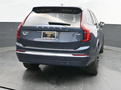 2025 Volvo XC90 Plug-In Hybrid T8 Plus 7-Seater