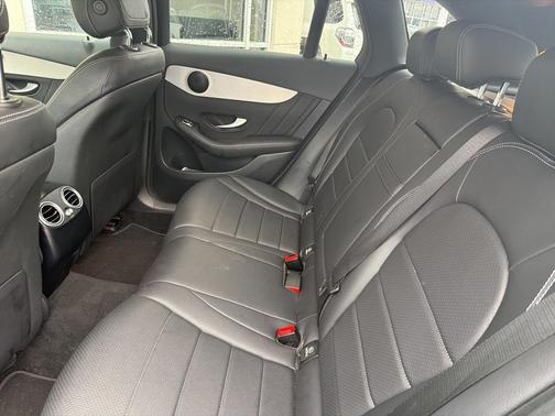 2022 Mercedes-Benz GLC 300 Base