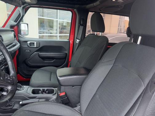 2020 Jeep Wrangler Sport