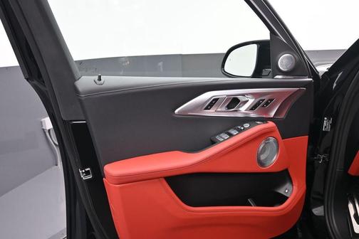 0475 2026 BMW XM LABEL