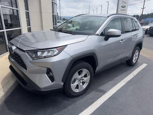 Silver Sky Metallic 2021 Toyota RAV4 XLE