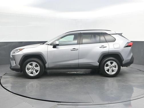 Silver Sky Metallic 2021 Toyota RAV4 XLE
