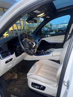 White Metallic 2021 BMW X5 xDrive40i
