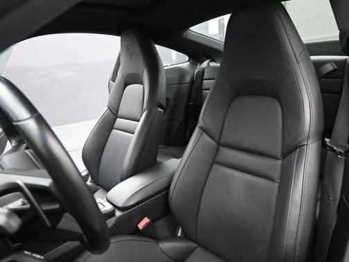 2023 Porsche 911 Carrera