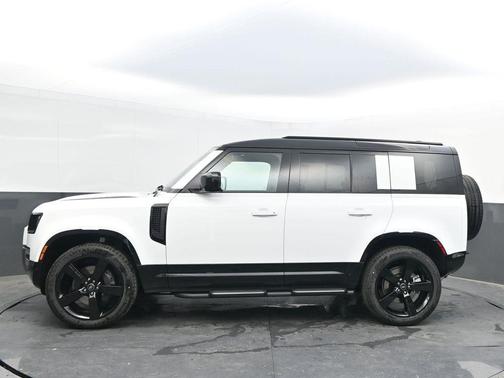 2025 Land Rover Defender P400 X-Dynamic SE